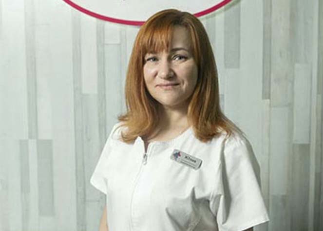 Администратор клиники Огнева Ю. Администратор клиники Огнева Ю.